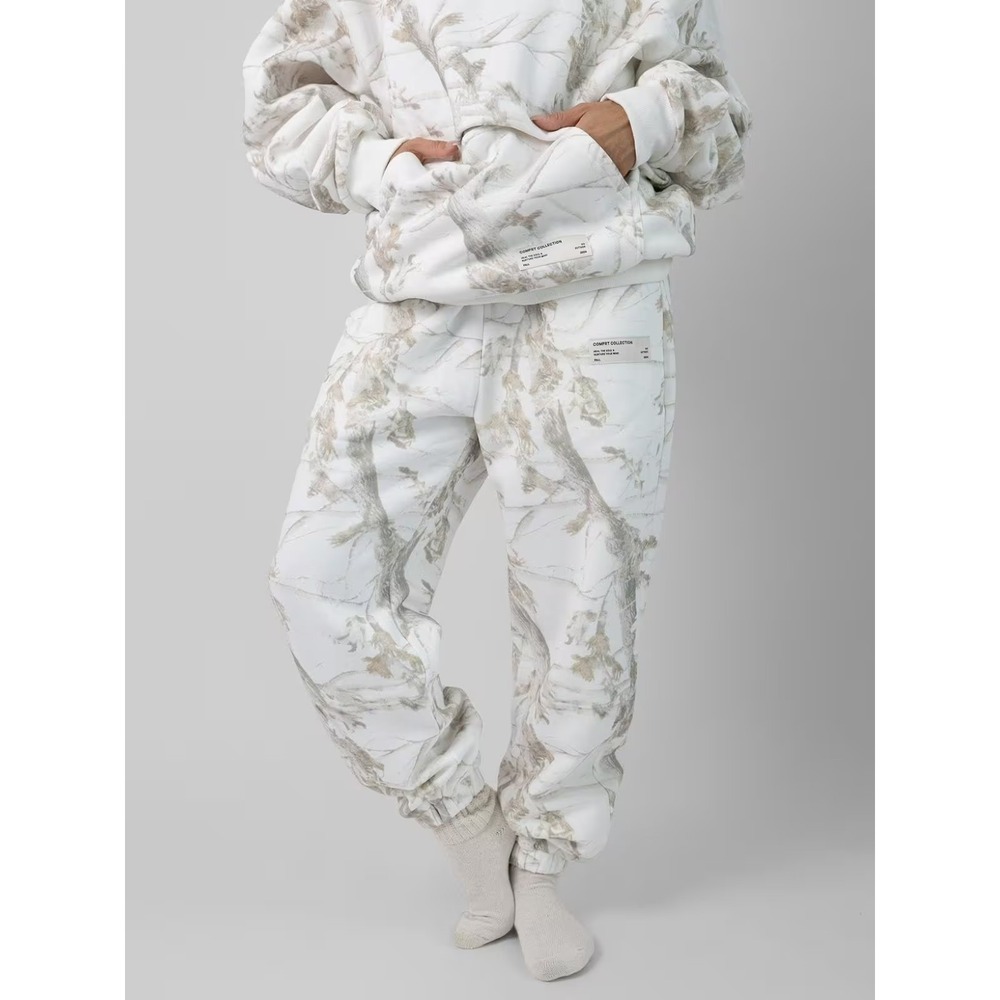 Comfrt Collection Camo Oversized Sweatshirt & Sweatpant Set Size Med - Picture 9 of 14